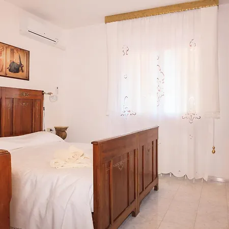 Domus Socolatae Apartments&suites بيت ضيافة *