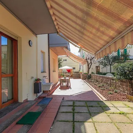 بيت ضيافة Domus Socolatae Apartments&suites *