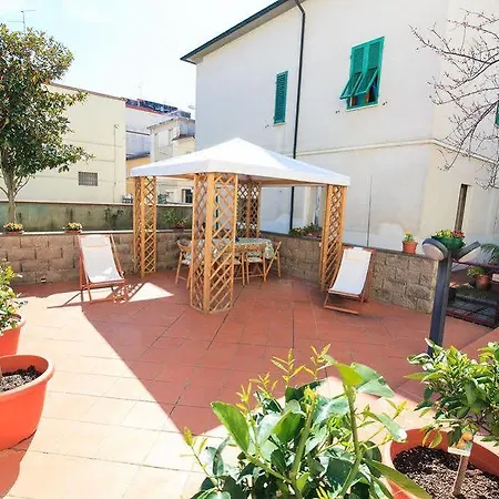 Domus Socolatae Apartments&suites *