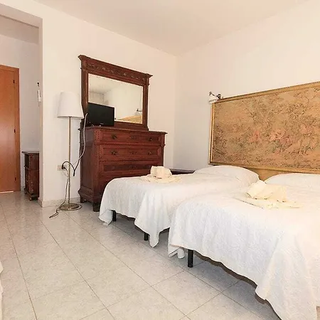 Domus Socolatae Apartments&Suites Guest house *